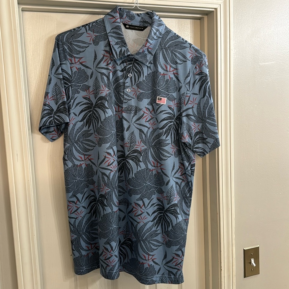 Travis Mathew, men’s polo size large